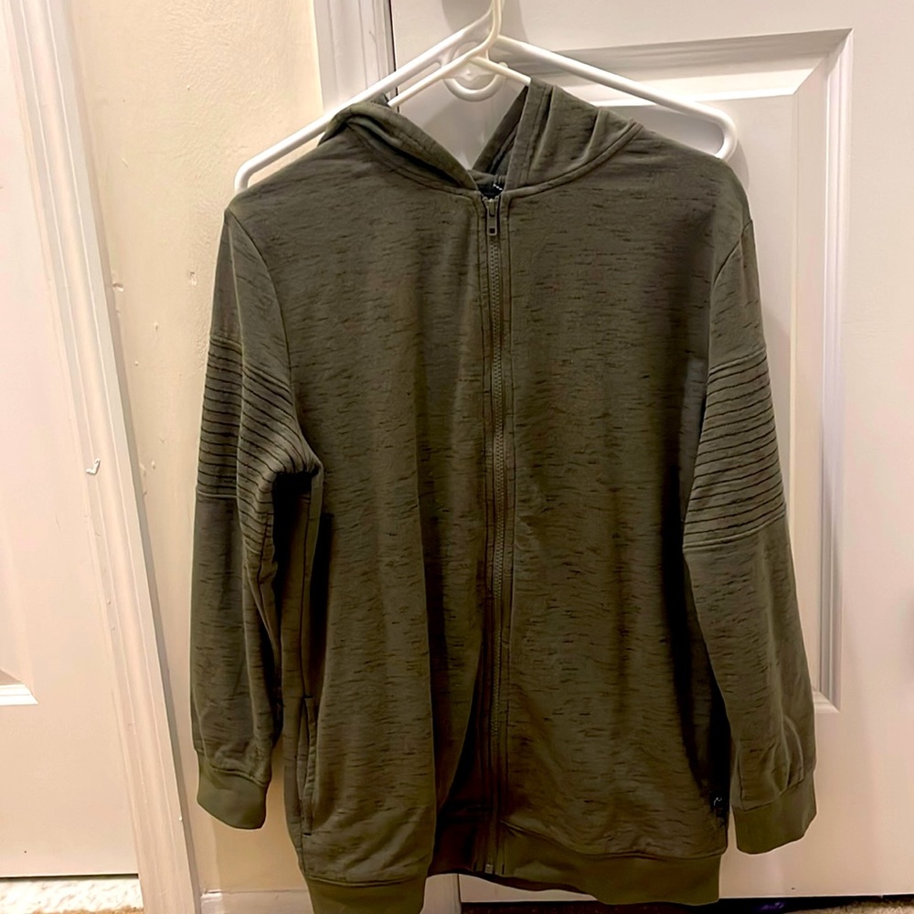 Green matching outfit size 16 never worn